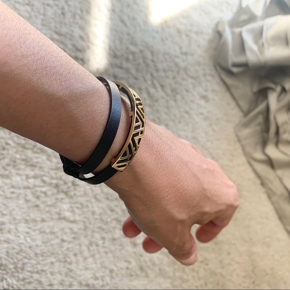 Stella & Dot Ally Gold wrap bracelet - Picture 7 of 7